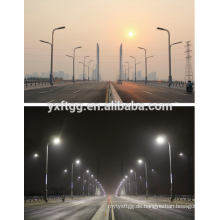 2015 besten Verkauf Doppel-und Einarm-Beleuchtungsmast, galvanisierte Stahl Straßenlaterne
